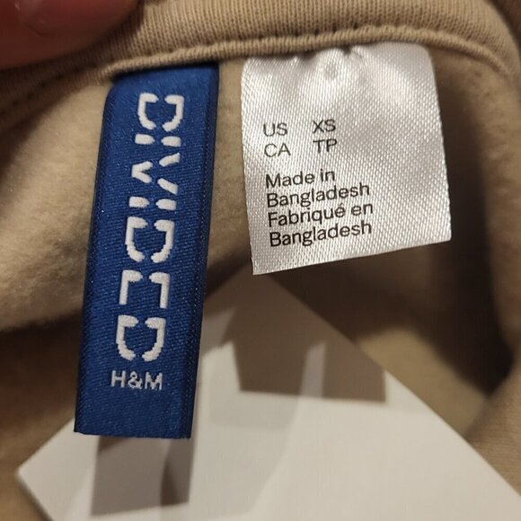 NASA Hoodie Sweatshirt Astronaut Graphic Size XS New with Tag Tan Cream H&M - Picture 8 of 11